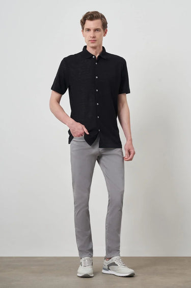 Men’s Morven Modern Apache-Collar Casual Shirt