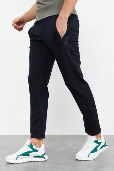Tommy Life Men’s Classic Leg Sweatpants with Text Detail