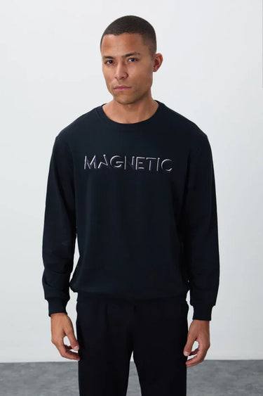 Embroidered Crew Neck Relaxed Fit Men’s Fleece Sweatshirt