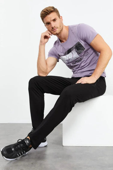 Tommy Life Men’s Classic Leg Sweatpants with Text Detail