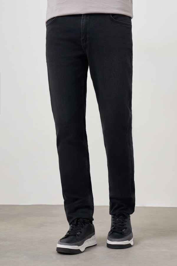 Morven Men's Black Denim 5 Pocket Dynamic Fit Jeans