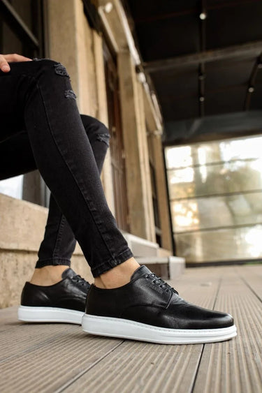 Classic Leather Men's Sneakers Black