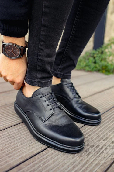 Classic Leather Men's Sneakers Black