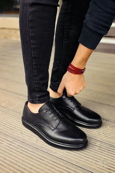 Classic Leather Men's Sneakers Black