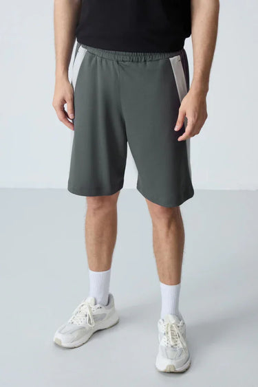Tommy Life Men’s Soft Structured Casual Shorts
